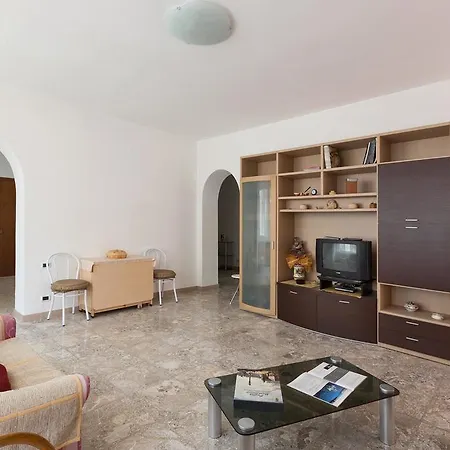 Apartment Angelina *